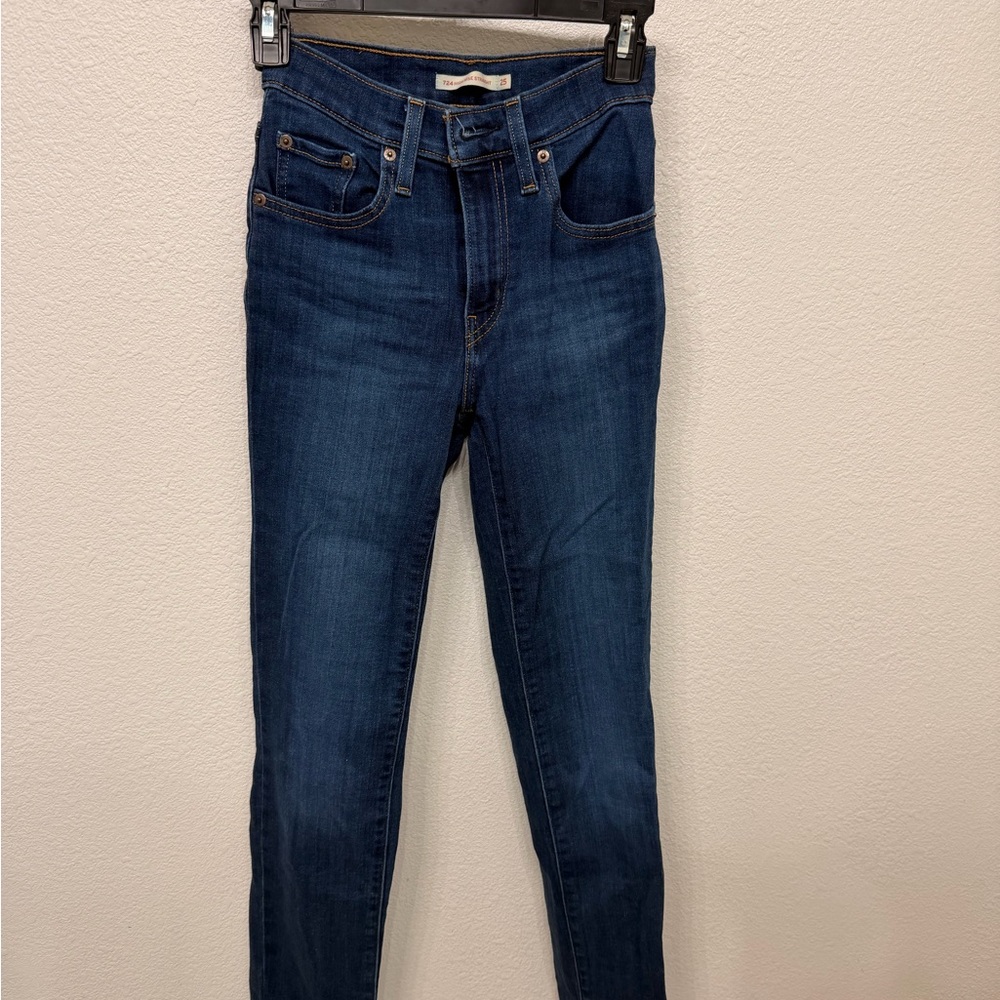 Women’s Levi Jean High Rise Straight 25